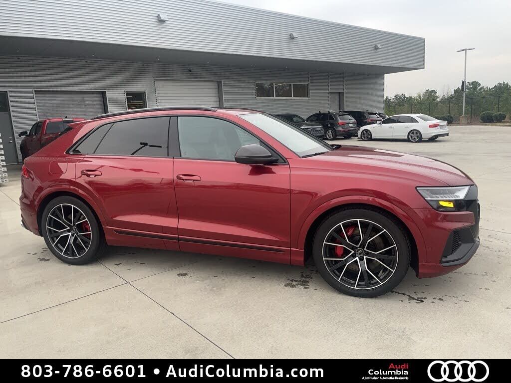 2023 AUDI SQ8