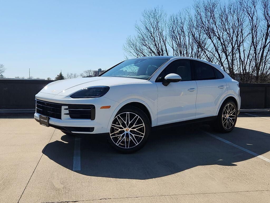 2025 PORSCHE Cayenne