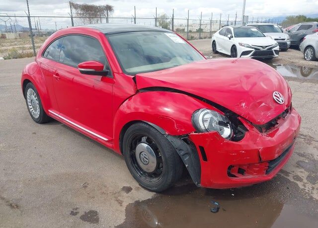 2015 VOLKSWAGEN Beetle