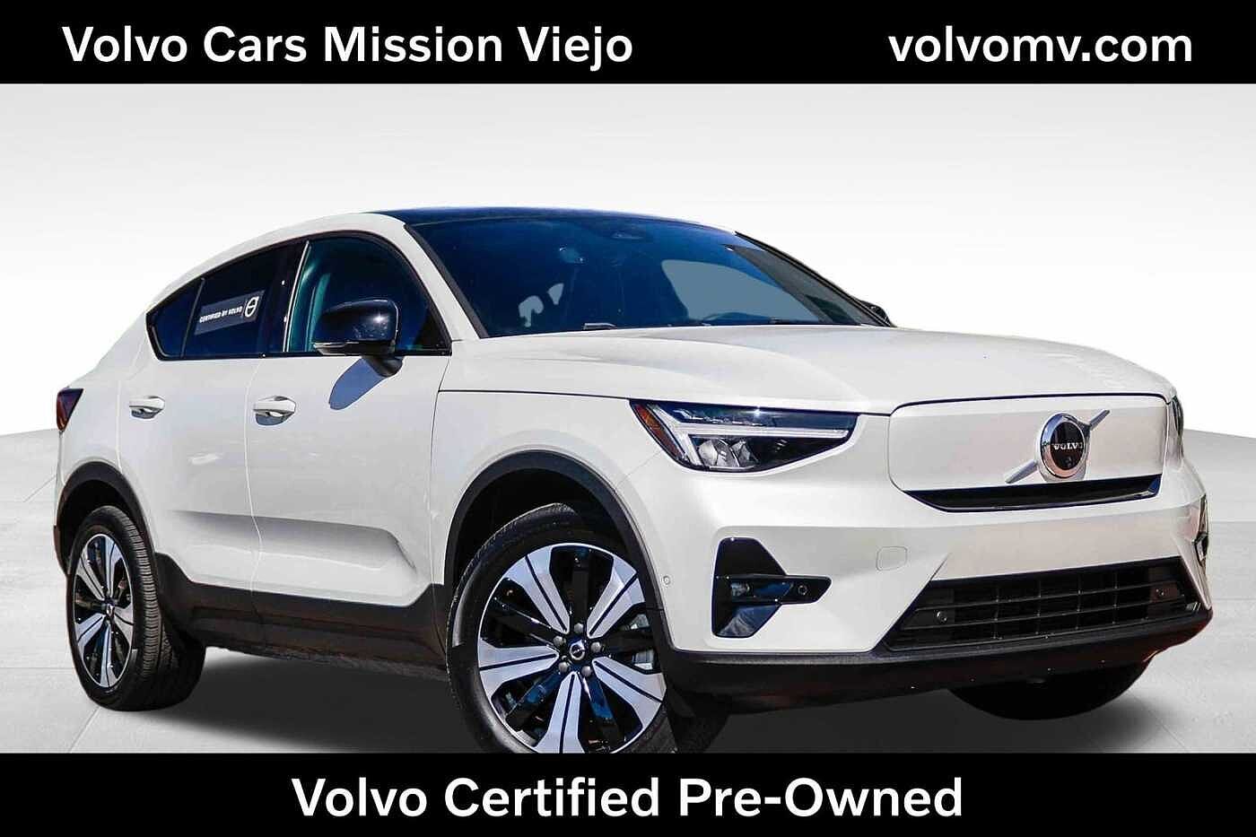 2023 VOLVO C40