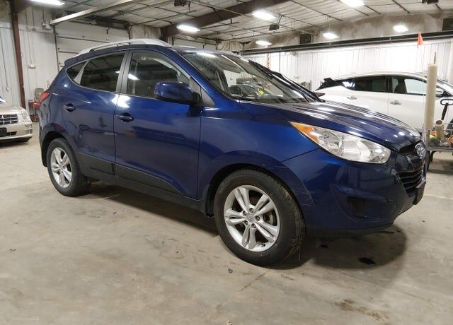 2010 HYUNDAI Tucson