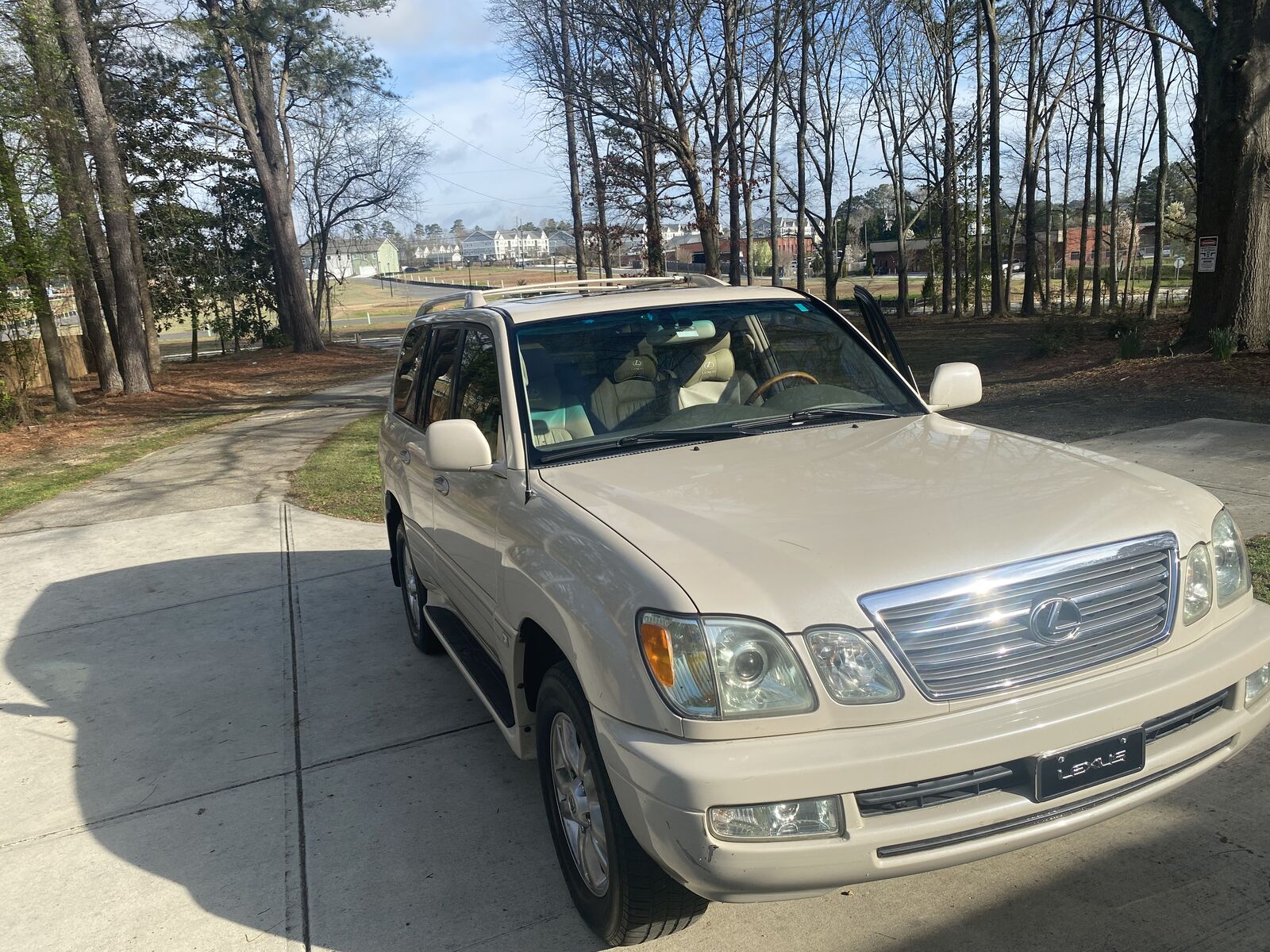 Lexus LX