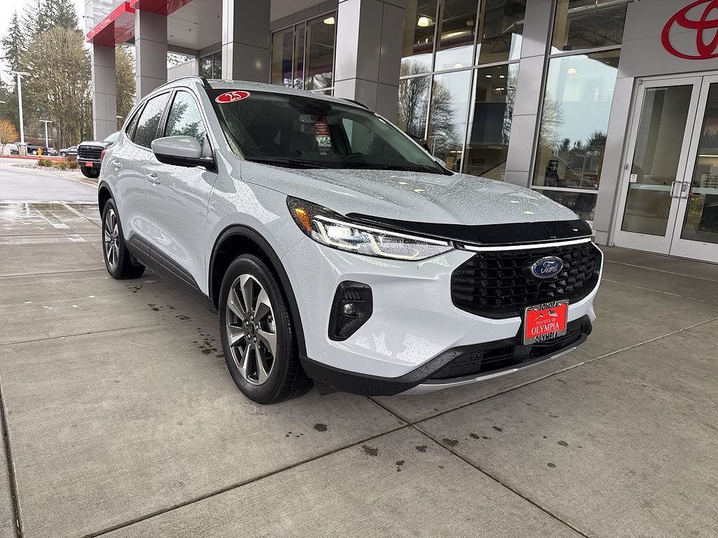 2025 FORD Escape