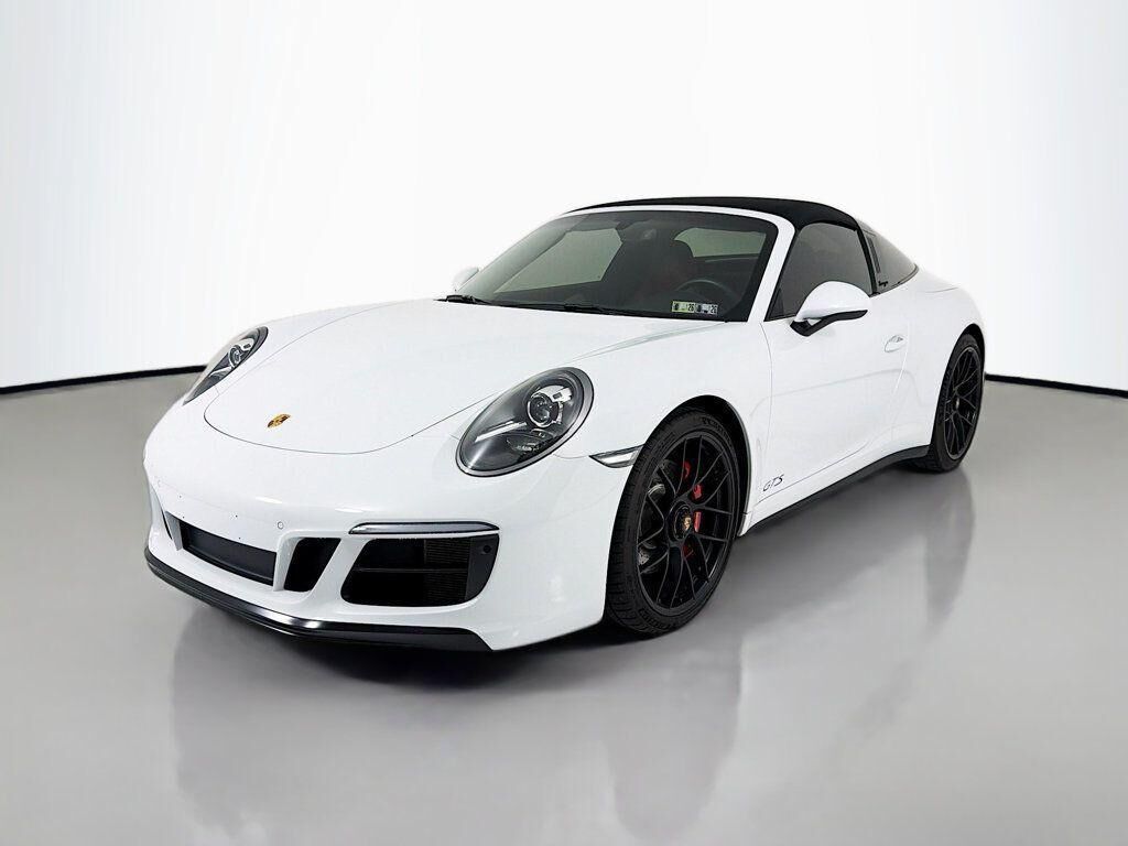 2019 PORSCHE 911