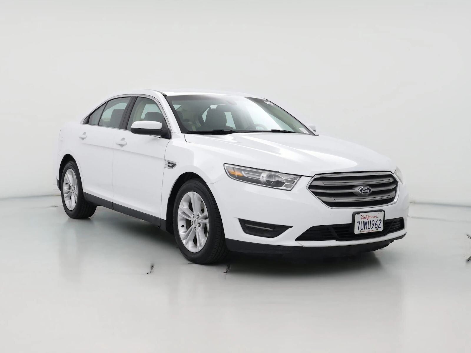 2016 FORD Taurus
