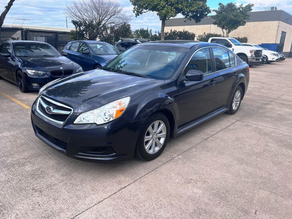 2011 SUBARU Legacy