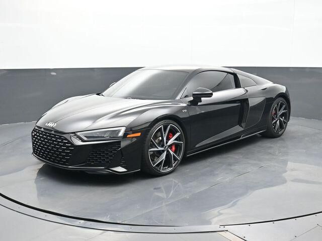 2022 AUDI R8