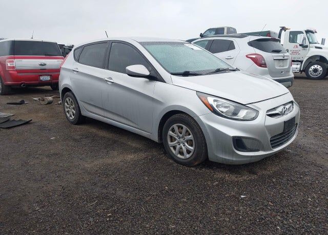 2012 HYUNDAI Accent