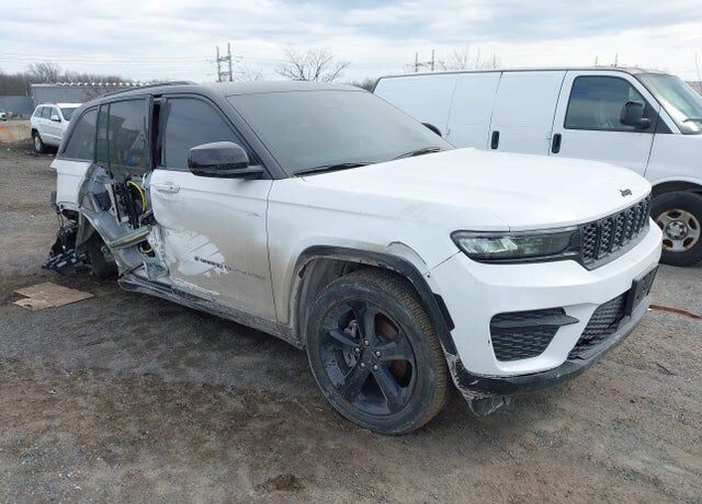 2023 JEEP Grand Cherokee