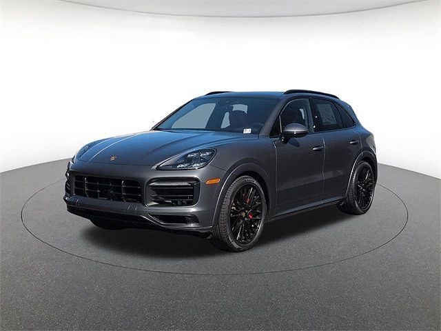 2023 PORSCHE Cayenne
