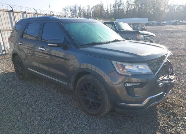 2018 FORD Explorer
