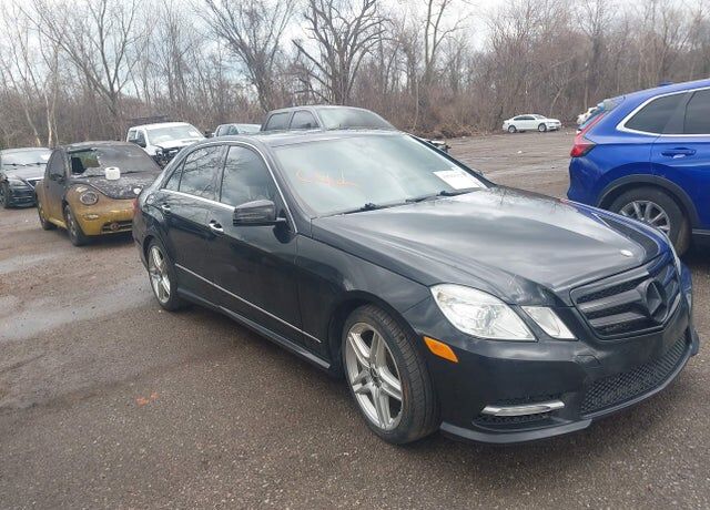 2013 MERCEDES-BENZ E-Class