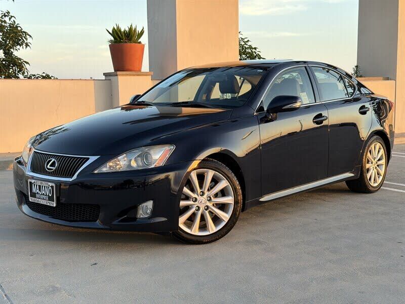 2009 LEXUS IS
