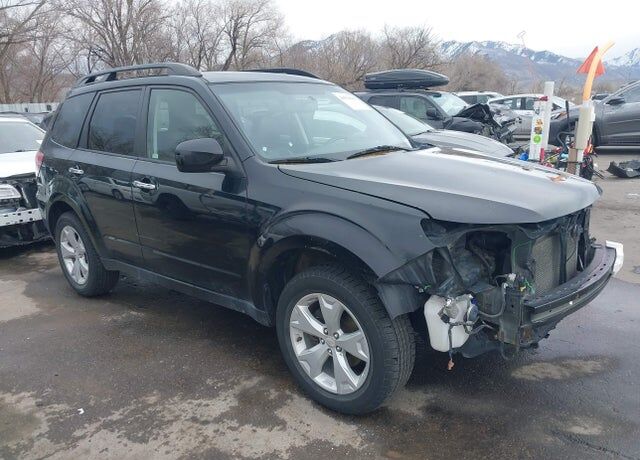 2013 SUBARU Forester