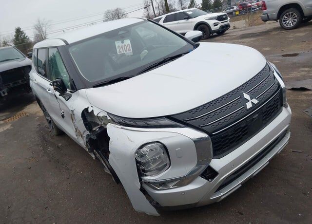 2022 MITSUBISHI Outlander