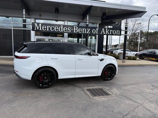 2024 LAND ROVER Range Rover Sport