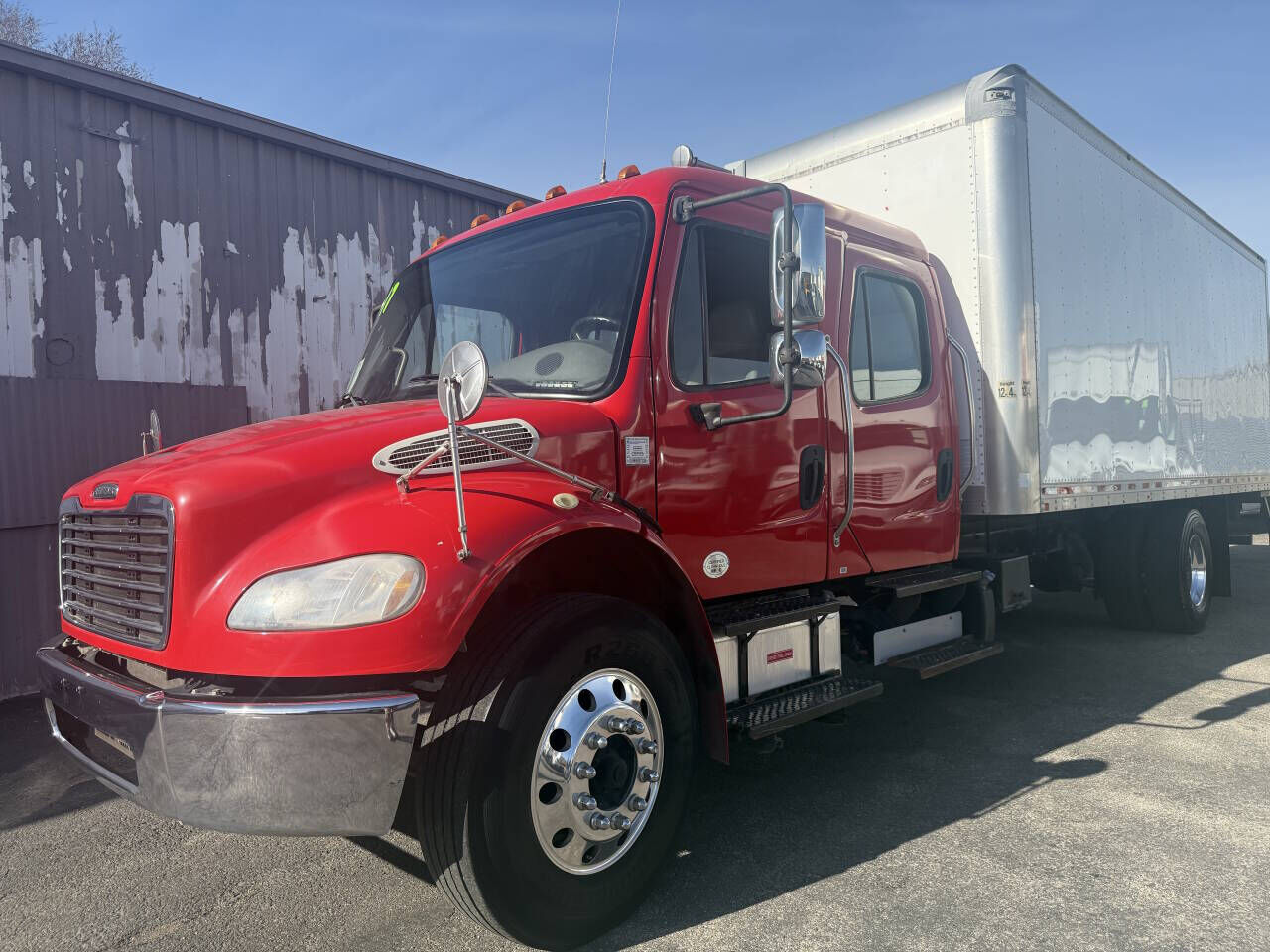 2017 FREIGHTLINER M2