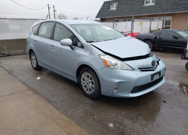 2014 TOYOTA Prius
