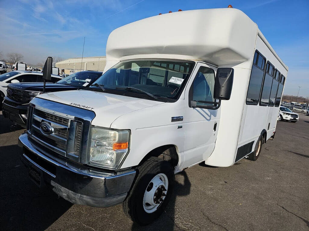 2011 FORD E-350