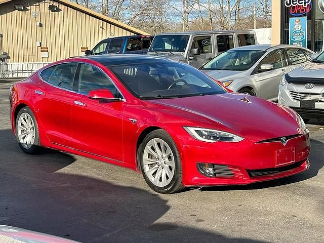 2016 TESLA Model S