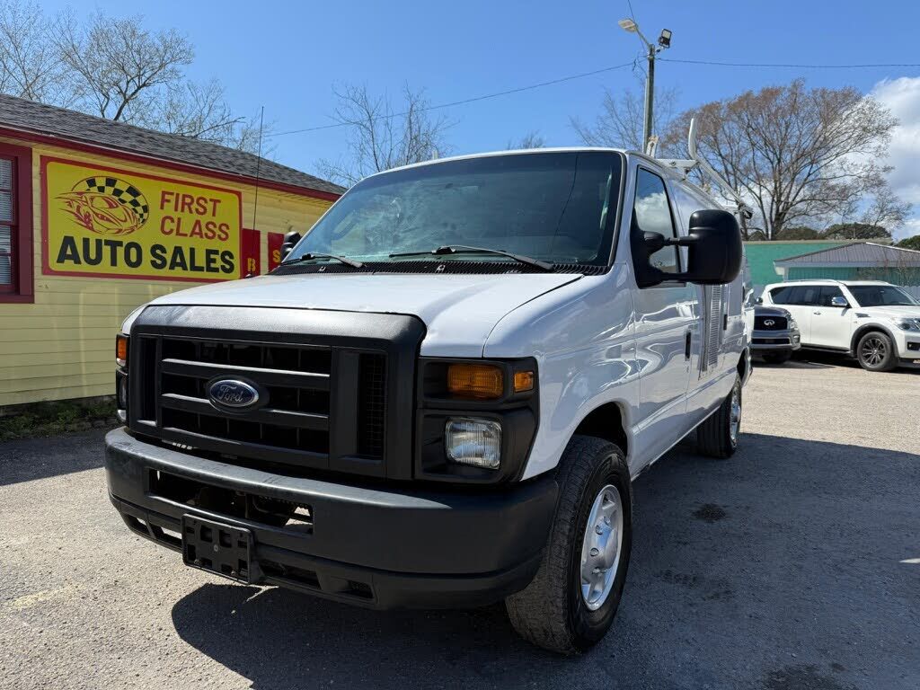 2013 FORD E-250