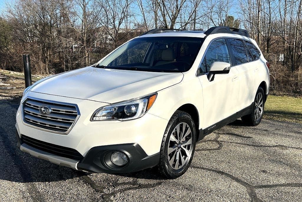 2017 SUBARU Outback