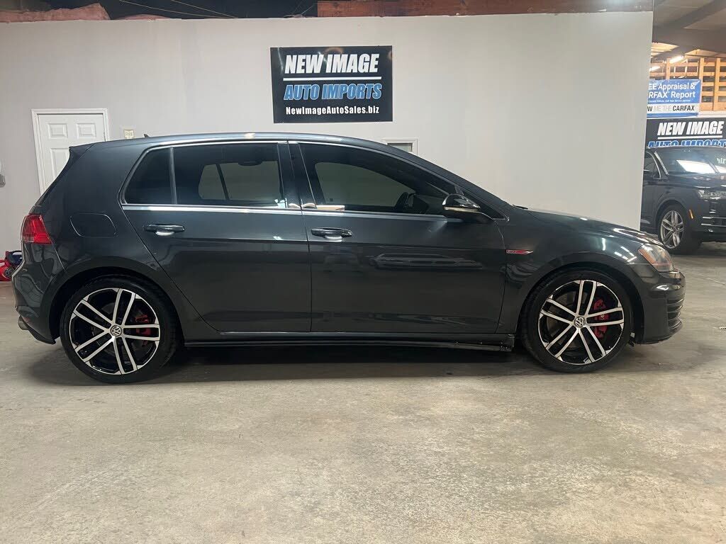 2017 VOLKSWAGEN Golf GTI