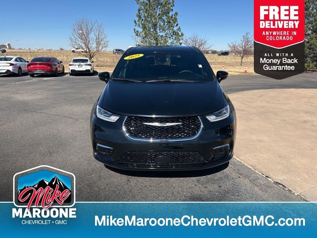 2025 CHRYSLER Pacifica