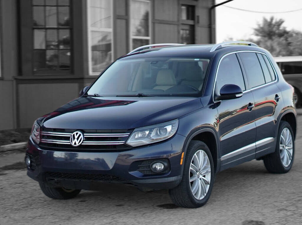2016 VOLKSWAGEN Tiguan