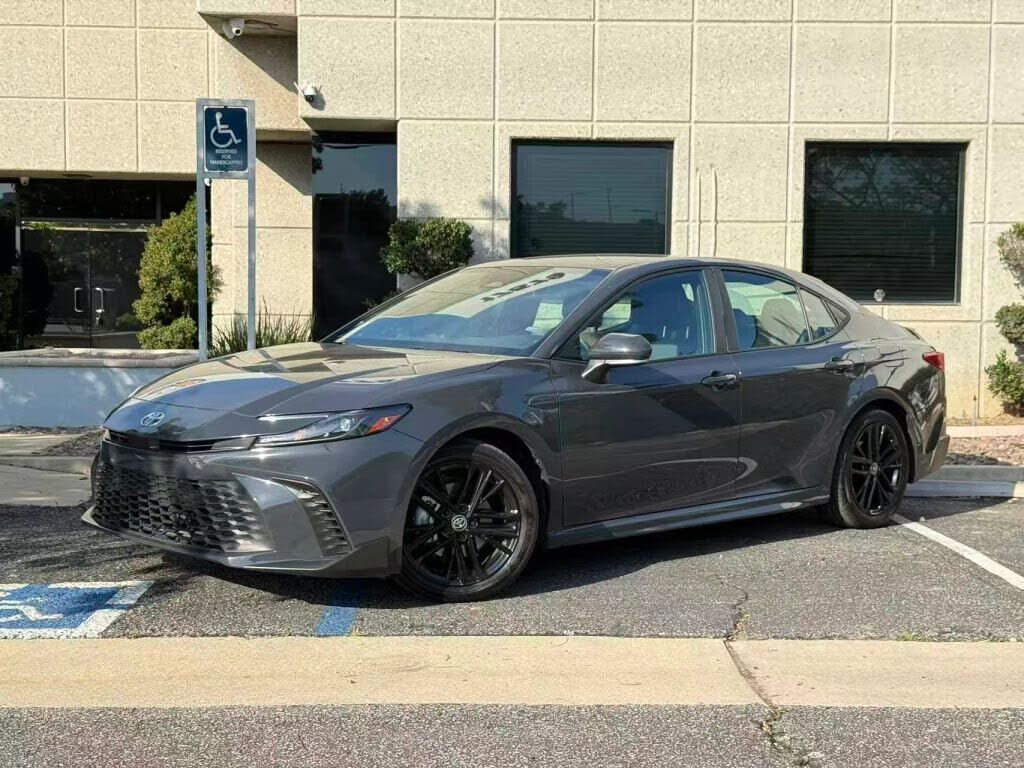 2025 TOYOTA Camry