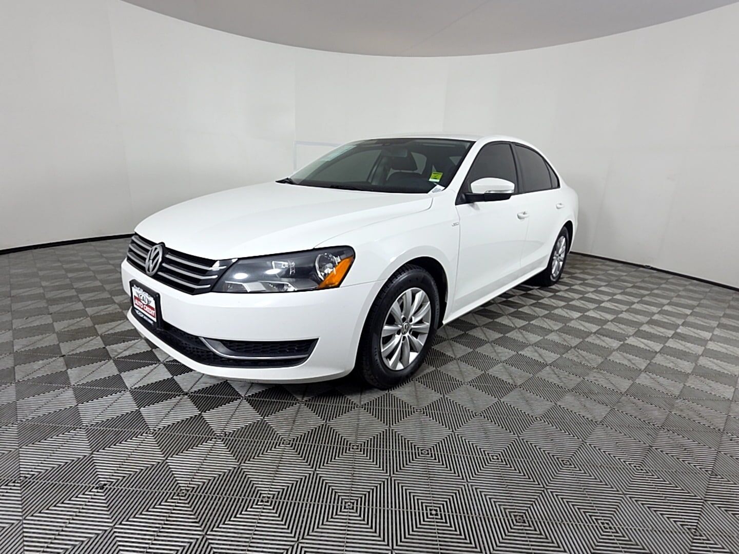 2015 VOLKSWAGEN Passat
