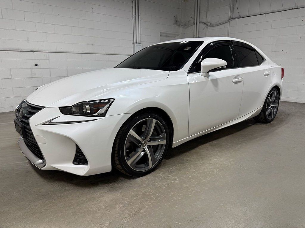 2018 LEXUS IS
