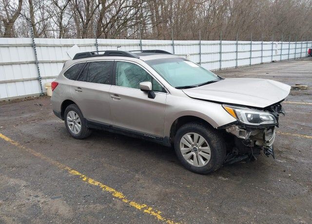 2015 SUBARU Outback
