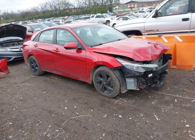 2021 HYUNDAI Elantra