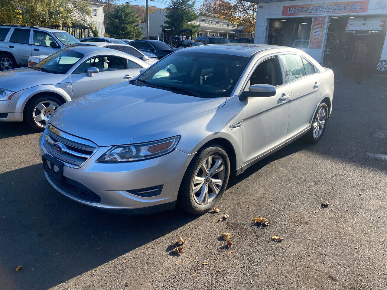 2011 FORD Taurus