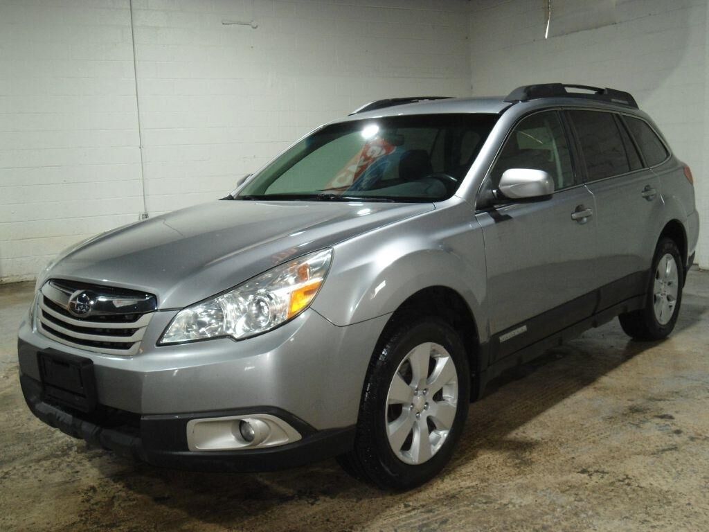 2011 SUBARU Outback