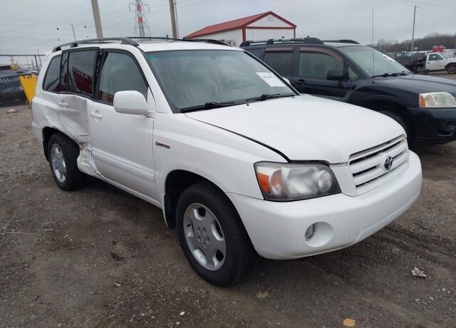 2004 TOYOTA Highlander