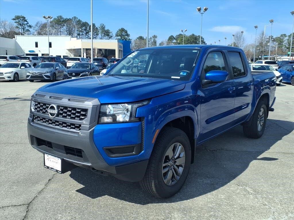 2025 NISSAN Frontier