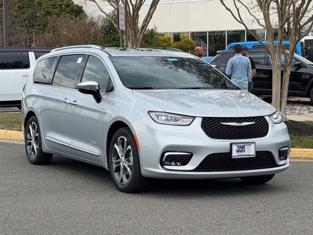 2026 CHRYSLER Pacifica