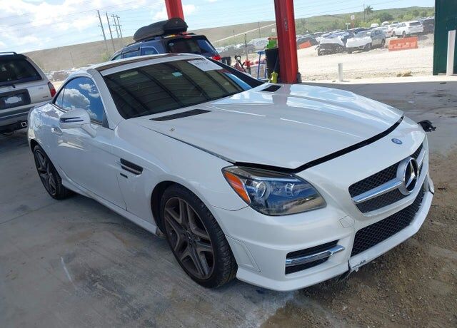 2014 MERCEDES-BENZ SLK-Class