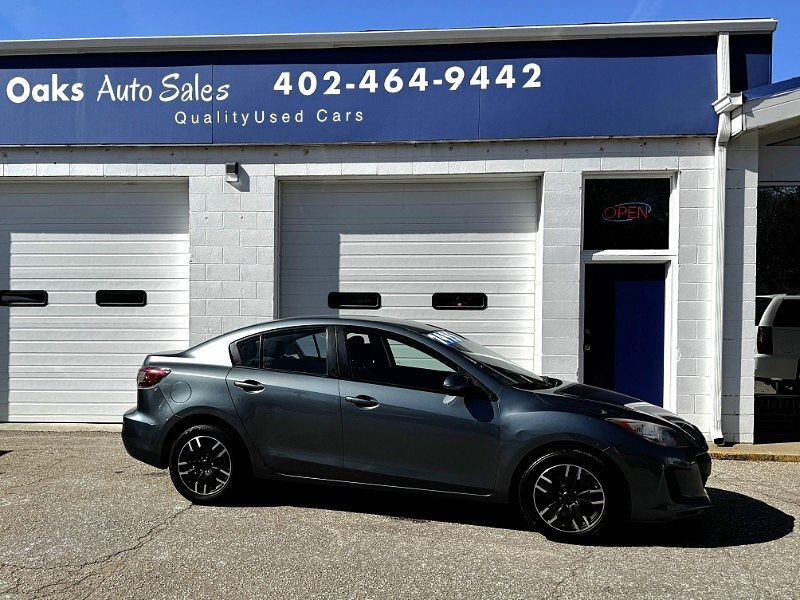 2013 MAZDA Mazda3