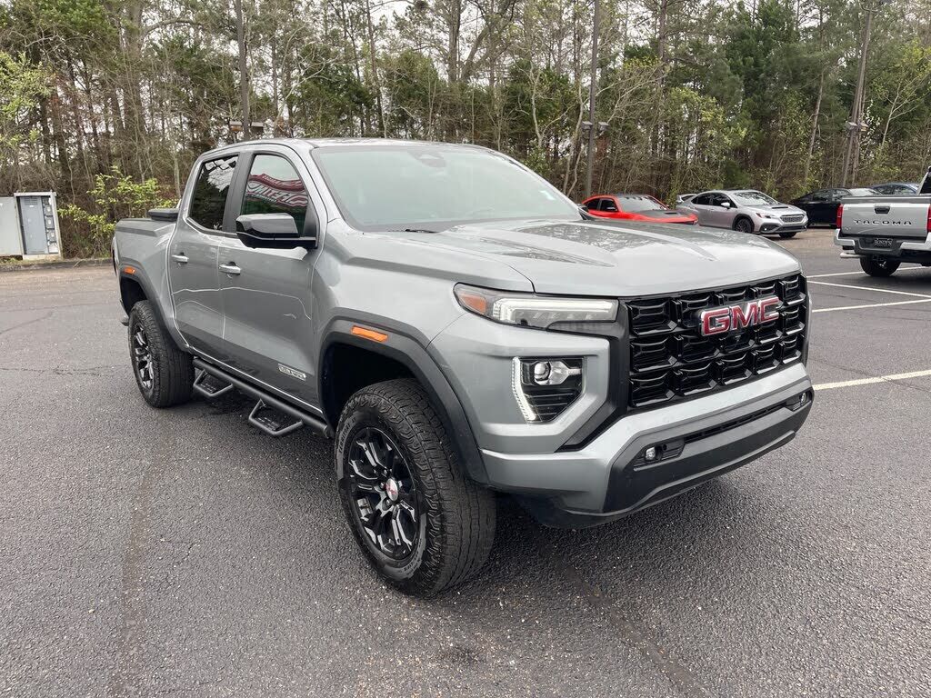 2024 GMC Canyon