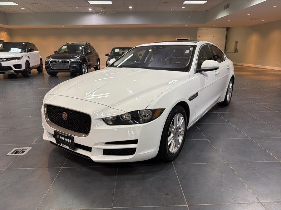 2018 JAGUAR XE