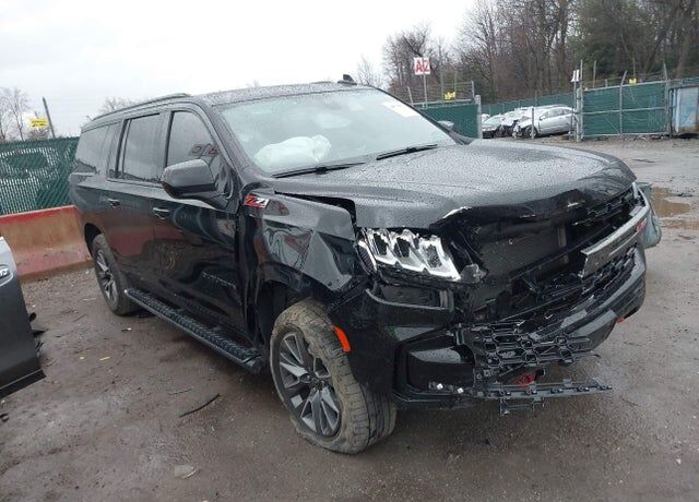2021 CHEVROLET Suburban