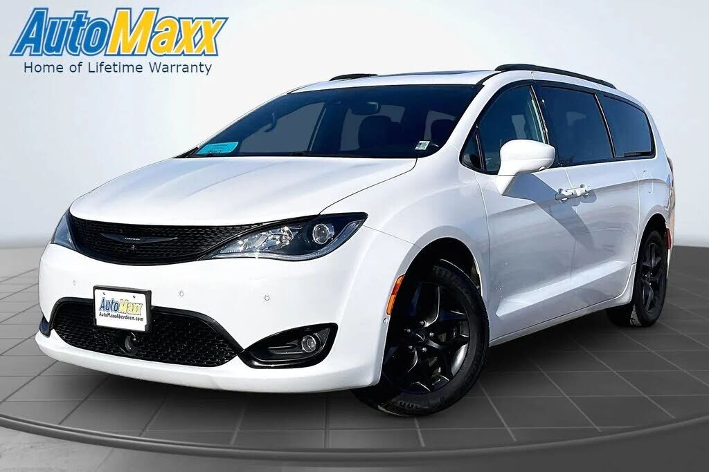 2019 CHRYSLER Pacifica
