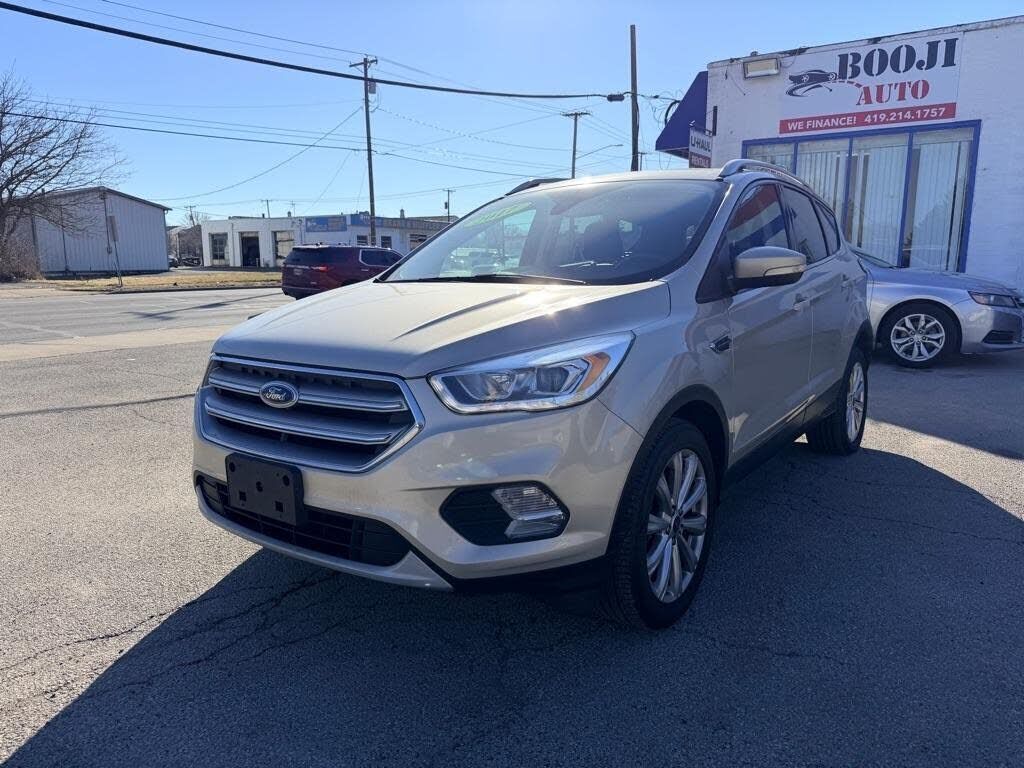 2017 FORD Escape