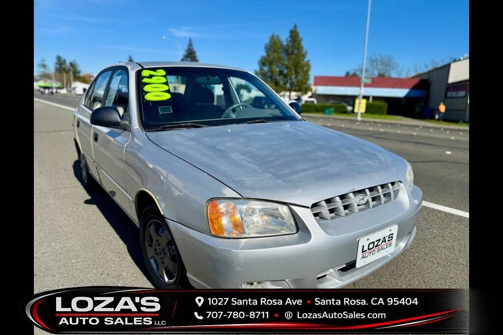 2002 HYUNDAI Accent