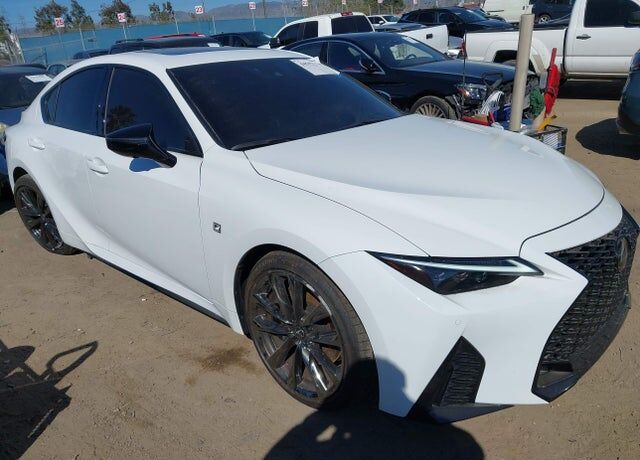 2025 LEXUS IS