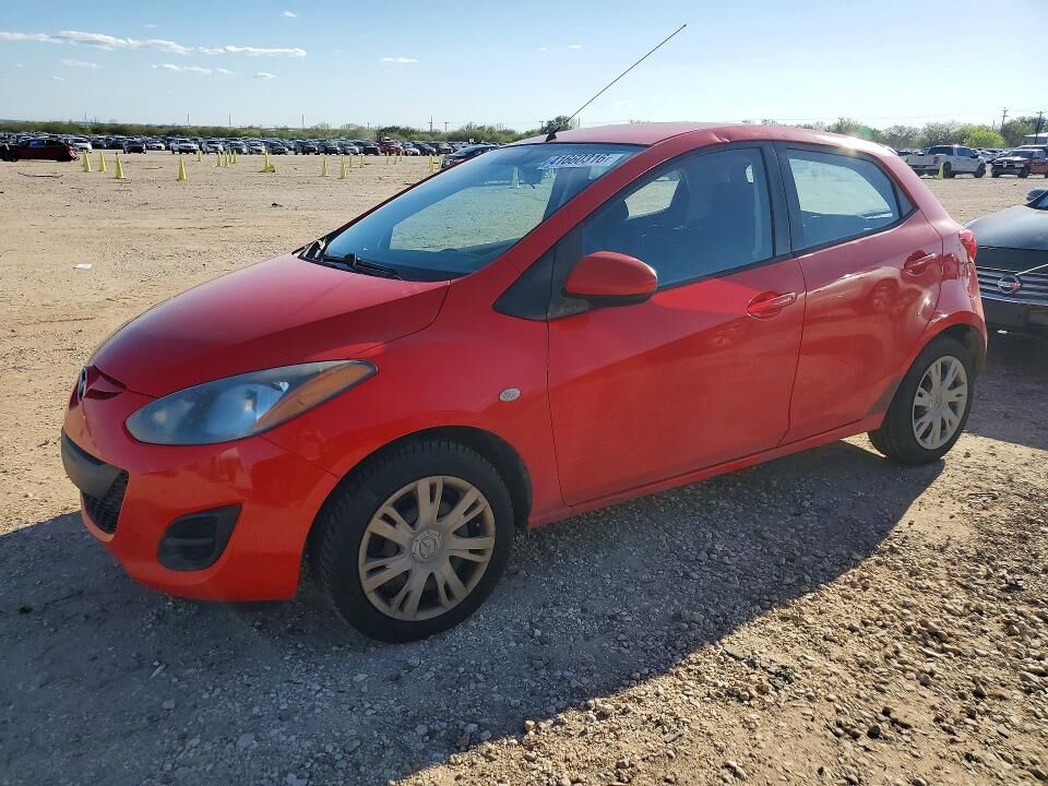 2013 MAZDA Mazda2