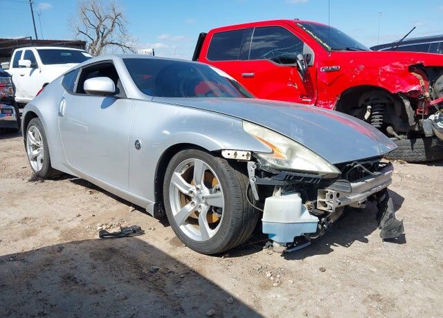 2010 NISSAN 370Z